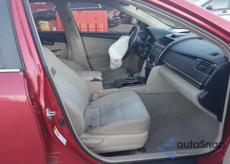 2012 Toyota Camry Xle z USA, uszkodzony, nr VIN 4T1BF1FK8CU593427